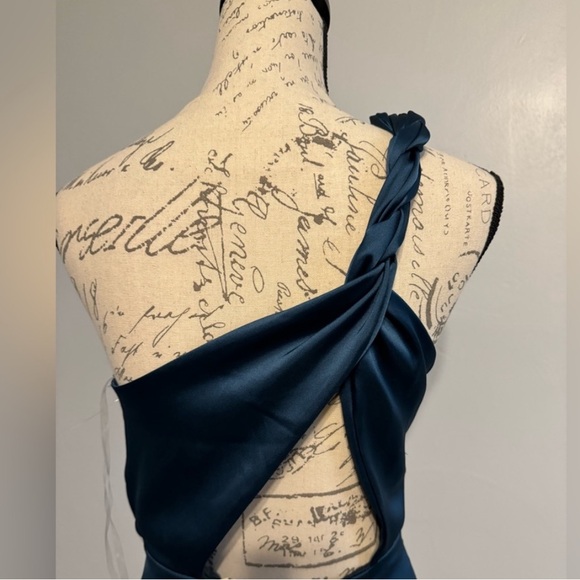 🆕 FORE SPECIAL OCCASION DRESS - Picture 5 of 11